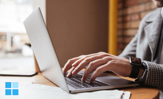 Un ordenador con Windows en funcionamiento